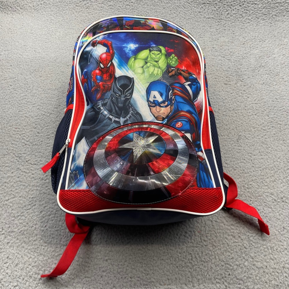 Marvel Avengers 8-40716-29943-1 Kid Backpack Fast Forward Captain America Shield